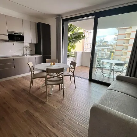 Bluesuite - Nuovissimo Trilocale A 30m Dalla Spiaggia, Con Terrazza Sul Mare E Box Apartment San Benedetto del Tronto