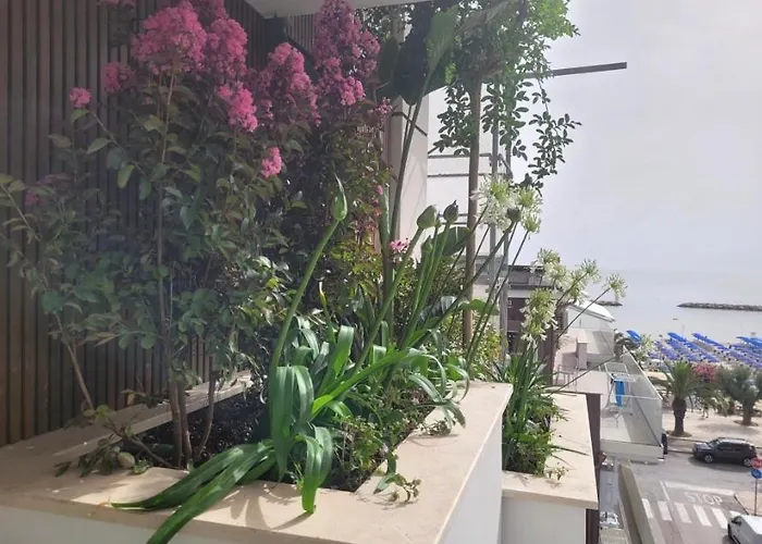 Bluesuite - Nuovissimo Trilocale A 30m Dalla Spiaggia, Con Terrazza Sul Mare E Box